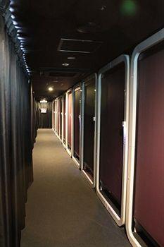First Karasuma For Women Capsule hotel