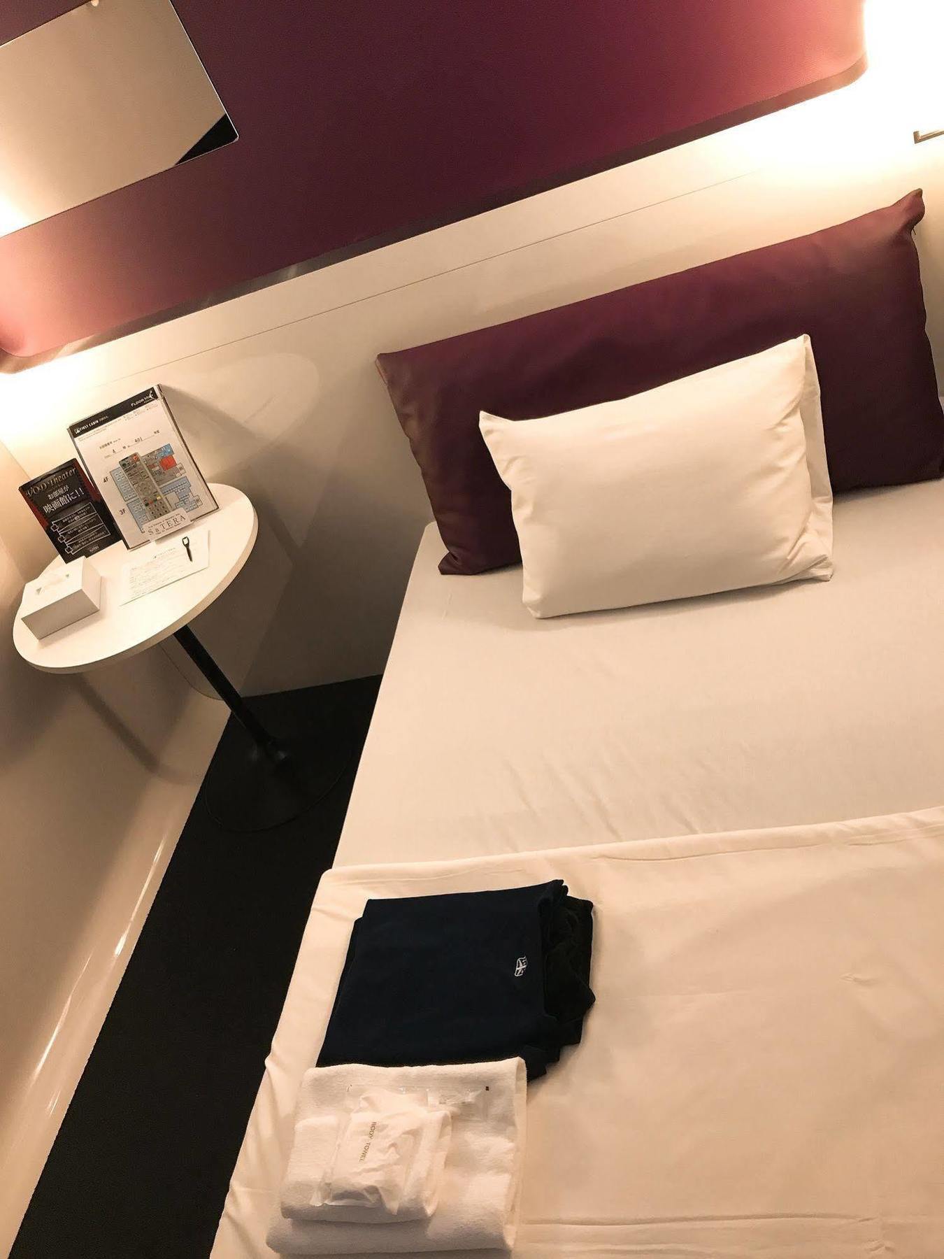 First Karasuma For Women Capsule hotel